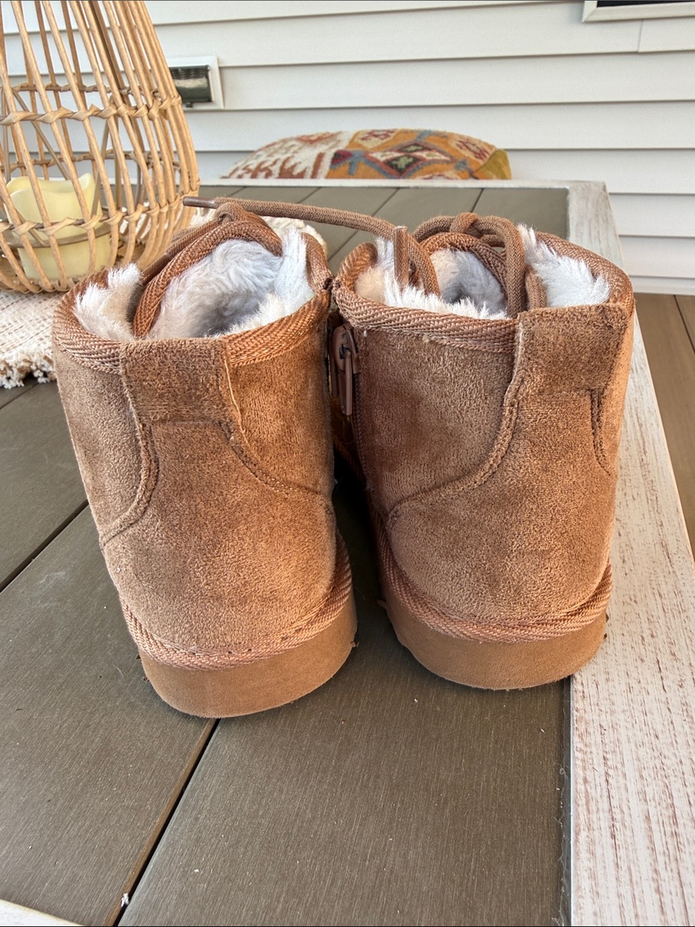 Kids Boot - Picture 2 of 3